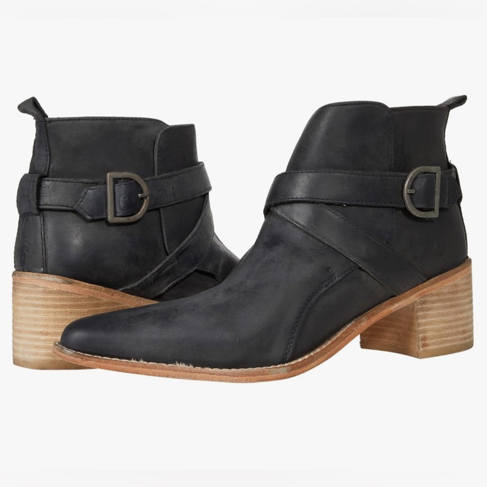 Free People Leather Back Loop Ankle Boot, worn once.